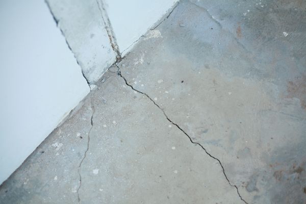Cost of Garage Crack Repair in Windsor
